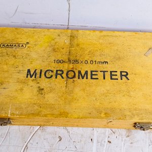 Micrómetro KAMASA 100 x 125 mm con Caja de Madera - imagen 3