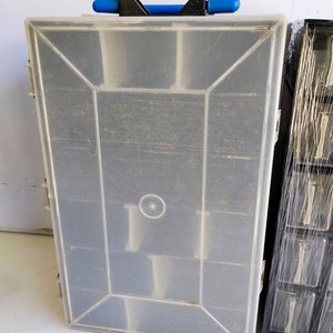 Organizador de Herramientas con Compartimentos y Adhesivos Instantáneos - imagen 4