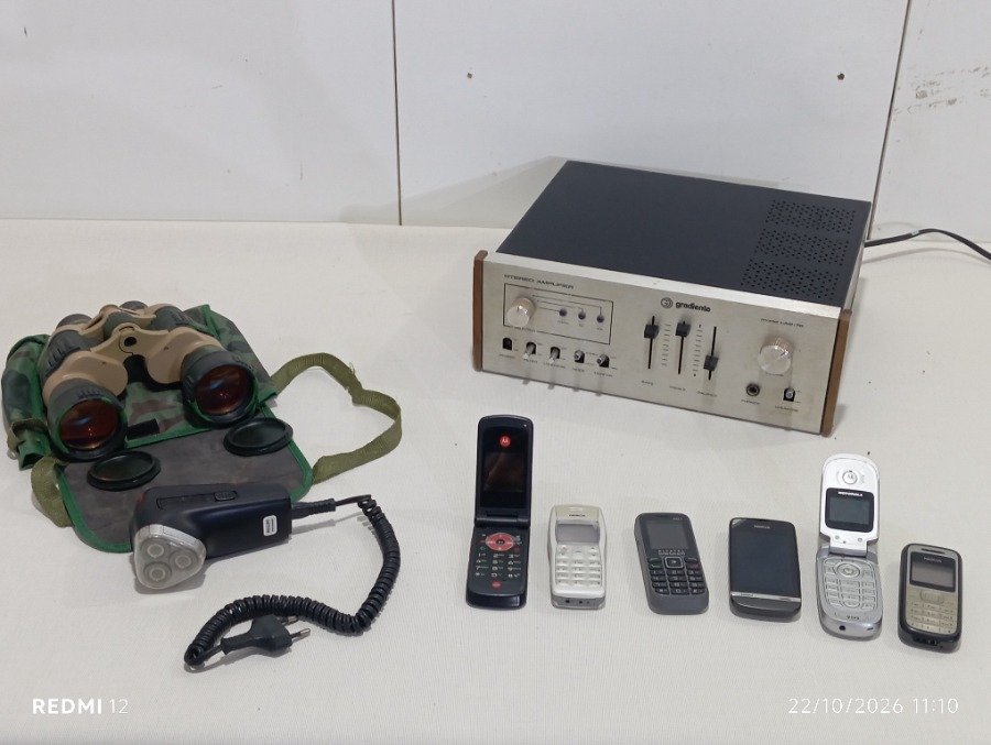 Amplificador Gradiente, 6 Celulares, Binoculares y Afeitadora Eléctrica