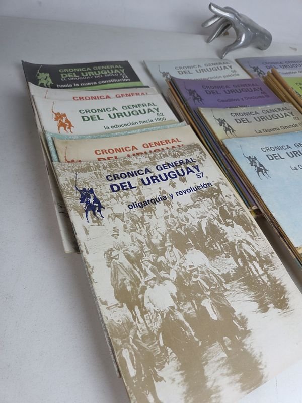 Colección de libros sobre la historia del Uruguay - imagen 2