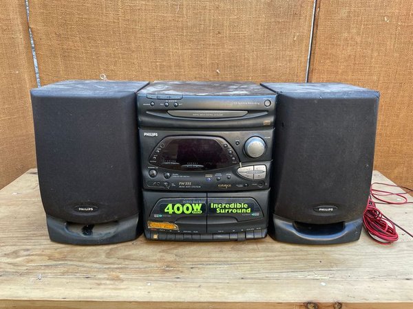 RADIO PASA CD CASSETTES RADIO