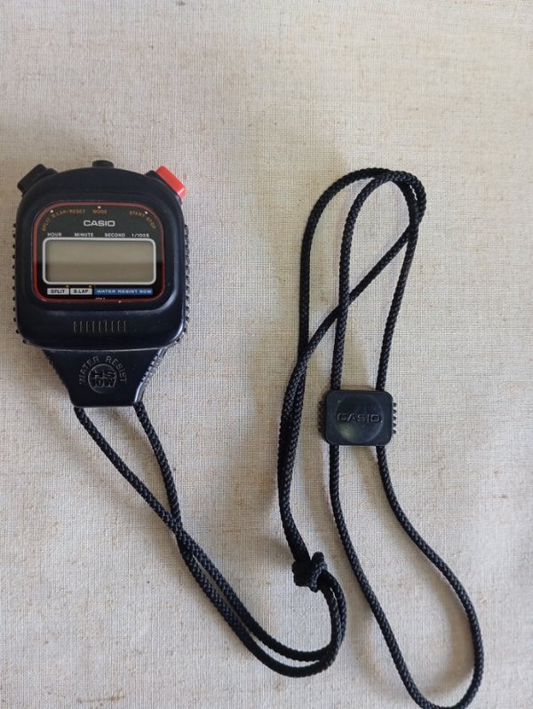 Cronómetro CASIO sin pilas, excelente condición - imagen 1