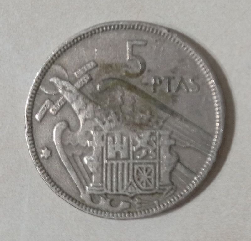 Moneda española de 5 Pesetas acuñada en el año 1957 - imagen 2