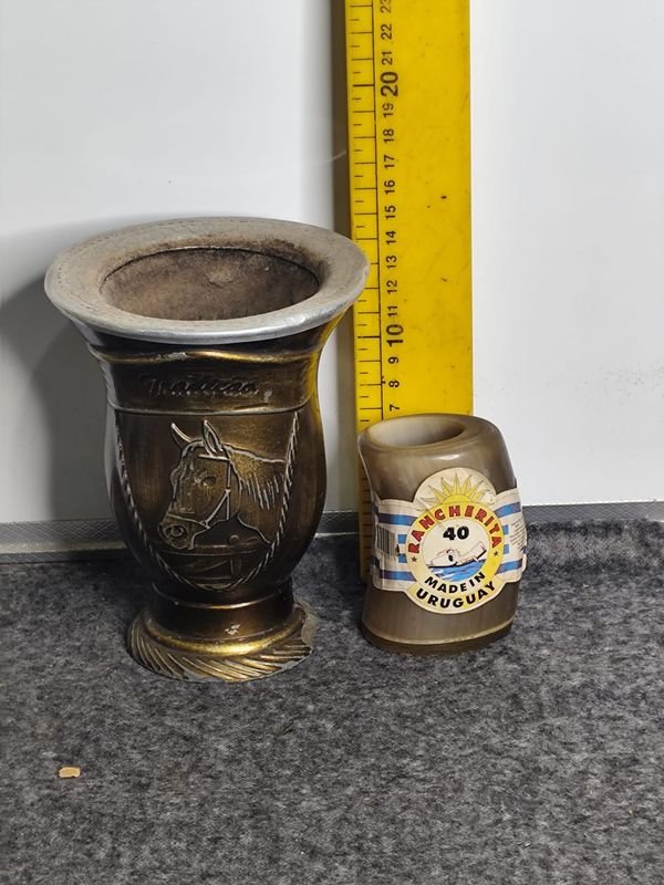 Dos Mates: Uno de Guampa con Caballo y Otro "Rancherita" Nuevo