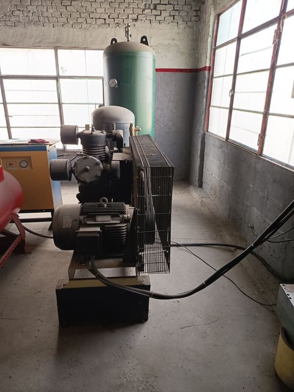 Maquinaria para la producción de botellas PET - imagen 15