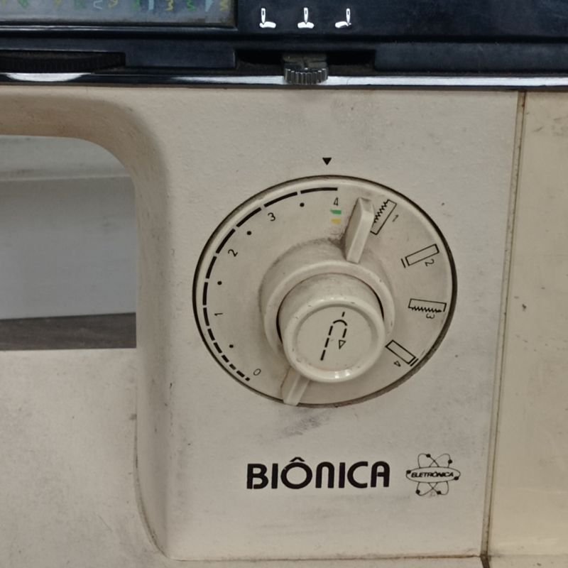 Maquina de coser eléctrica Singer en venta - imagen 4