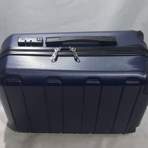 Lote anterior: Valija Azul Rígida con Cerradura de Combinación