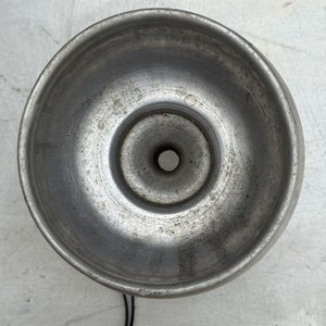 Embudo de Aluminio y Plafón de Vidrio Tallado - imagen 7