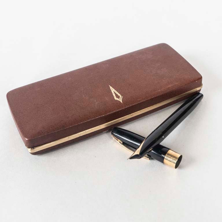 Pluma Fuente Sheaffer Oro 14k con Estuche Original