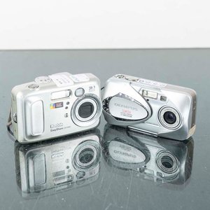 Lote de 2 Cámaras Digitales: Kodak EasyShare CX730 y Olympus Câmera D-580 Zoom - imagen 1