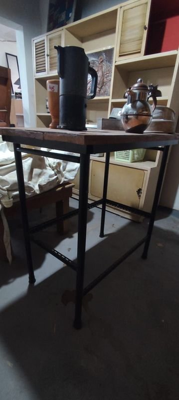 Mesa Industrial Hierro y Madera