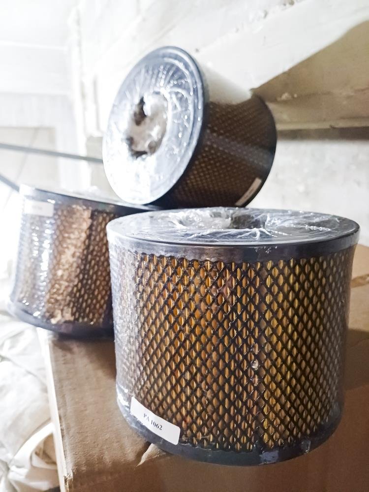 48 Filtros de Aire PA 1062 en 3 Cajas