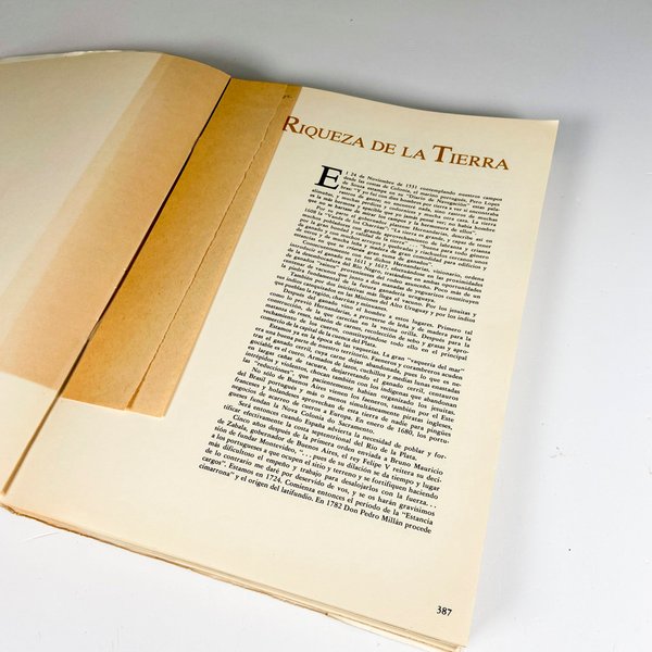 Libro del Sesquicentenario de 1830: Un libro histórico en excelente condición - imagen 2