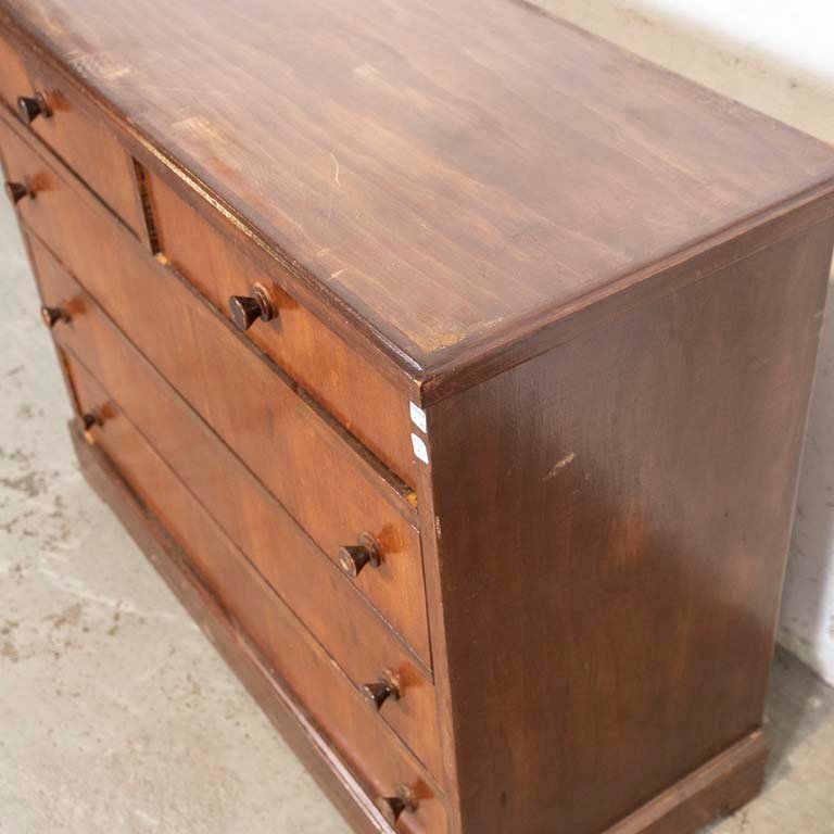 Cómoda con cinco cajones en madera - imagen 2