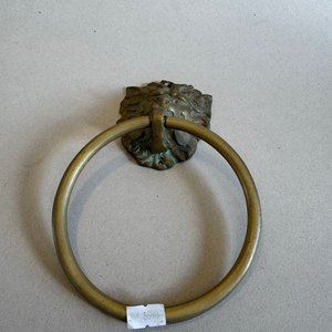 Espejos de sobremesa y toallero en bronce - imagen 3