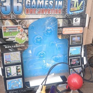 Lote siguiente: Consola de Videojuegos Retro "36 Games in One Joystick"