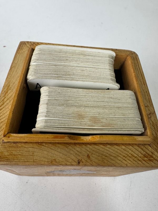Colección de juegos y cartas - imagen 9