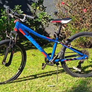 Bicicleta Giant XTC-JR - Tipo Montaña Juvenil Rodado 24 En Buen Estado - Cubiertas Desinfladas - imagen 3