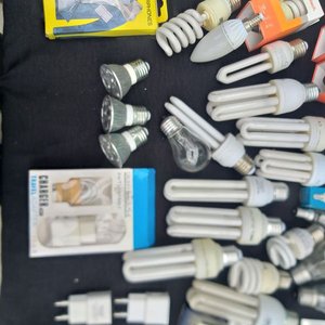 Lote siguiente: Lote de Lámparas y Accesorios Eléctricos