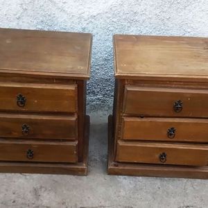 ¡Liquidación de lujo! Juegos de loza, artículos del hogar y más en una sola subasta.