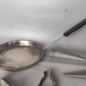 Lote de Cortantes y Moldes de Cocina Metálicos - imagen 3