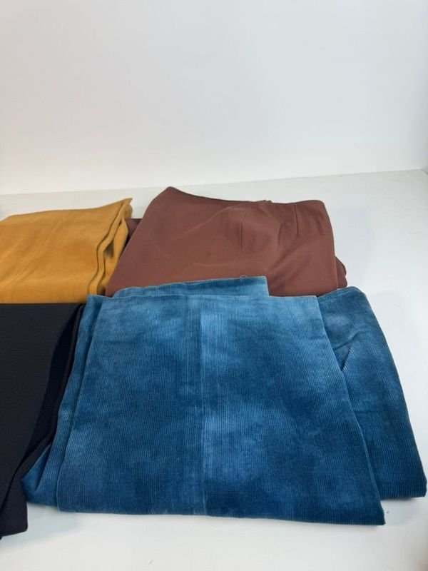 Gran lote de pantalones variados - imagen 4