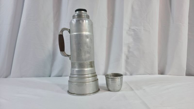 Termo Antiguo de Aluminio con Vaso de Vidrio