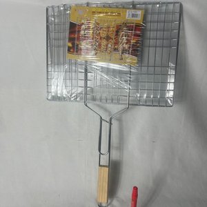 Lote siguiente: Parrilla Metálica para Asado con Mango de Madera