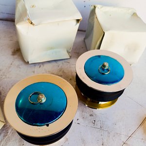 60 Válvulas de Pileta Cromadas con Tapón Azul - imagen 2