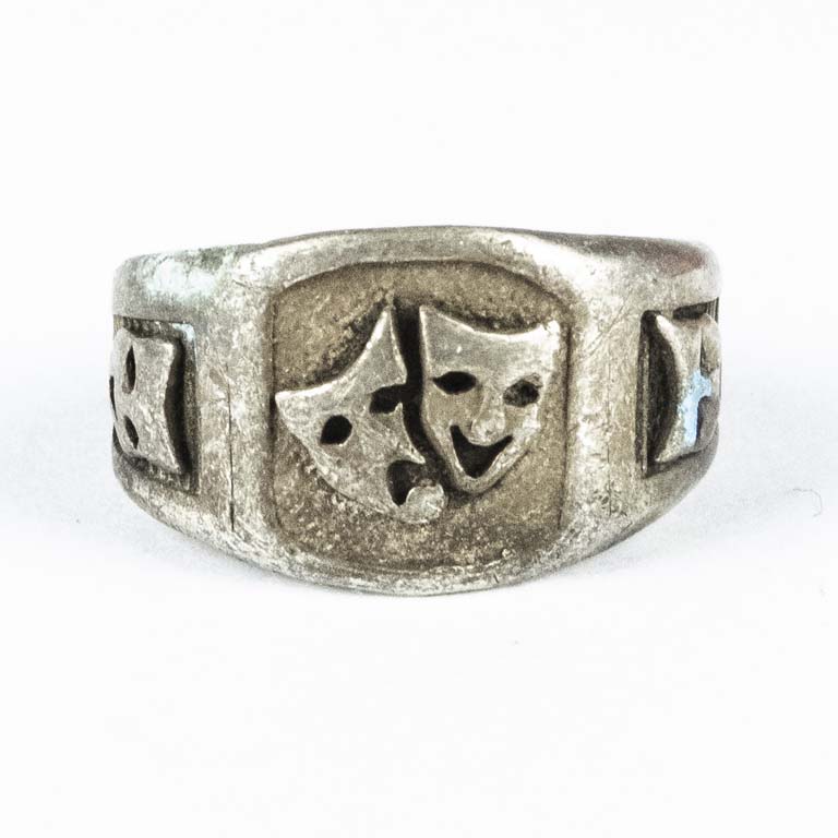 Lote anterior: Anillo de plata en excelente condición