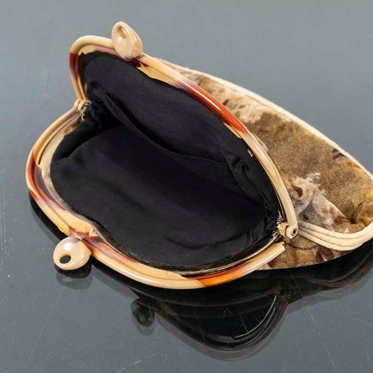 Item 2106491 - Image 1