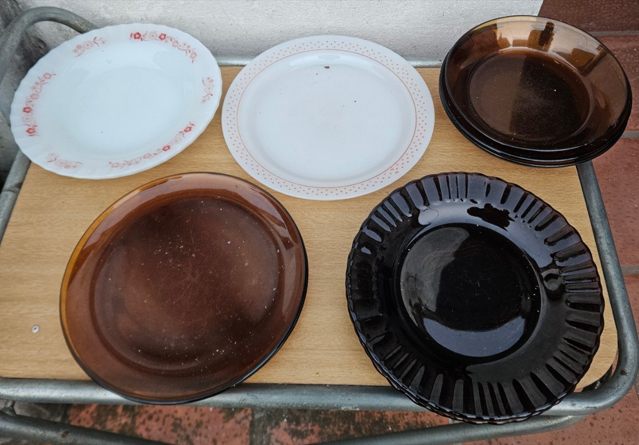 Lote de 11 Platos de Vidrio Varios Colores y Diseños