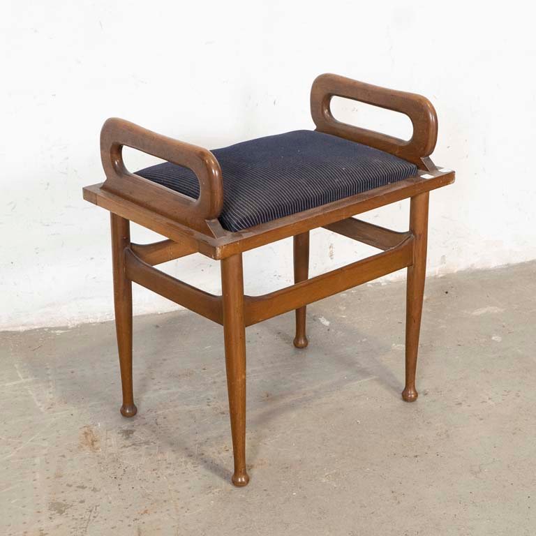 Item 2101998 - Image 0