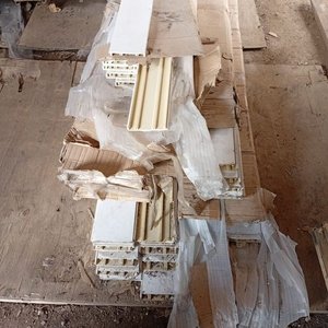 Lote siguiente: Lote de 100 Molduras de PVC Blancas para Construcción