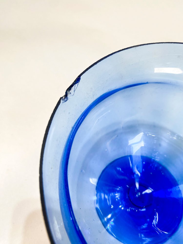 Jarra loza blanca y bombonera azul con tapa - imagen 4