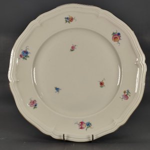 Lote siguiente: Plato para Masas Rosenthal "Chippendale" Porcelana con Diseño Floral
