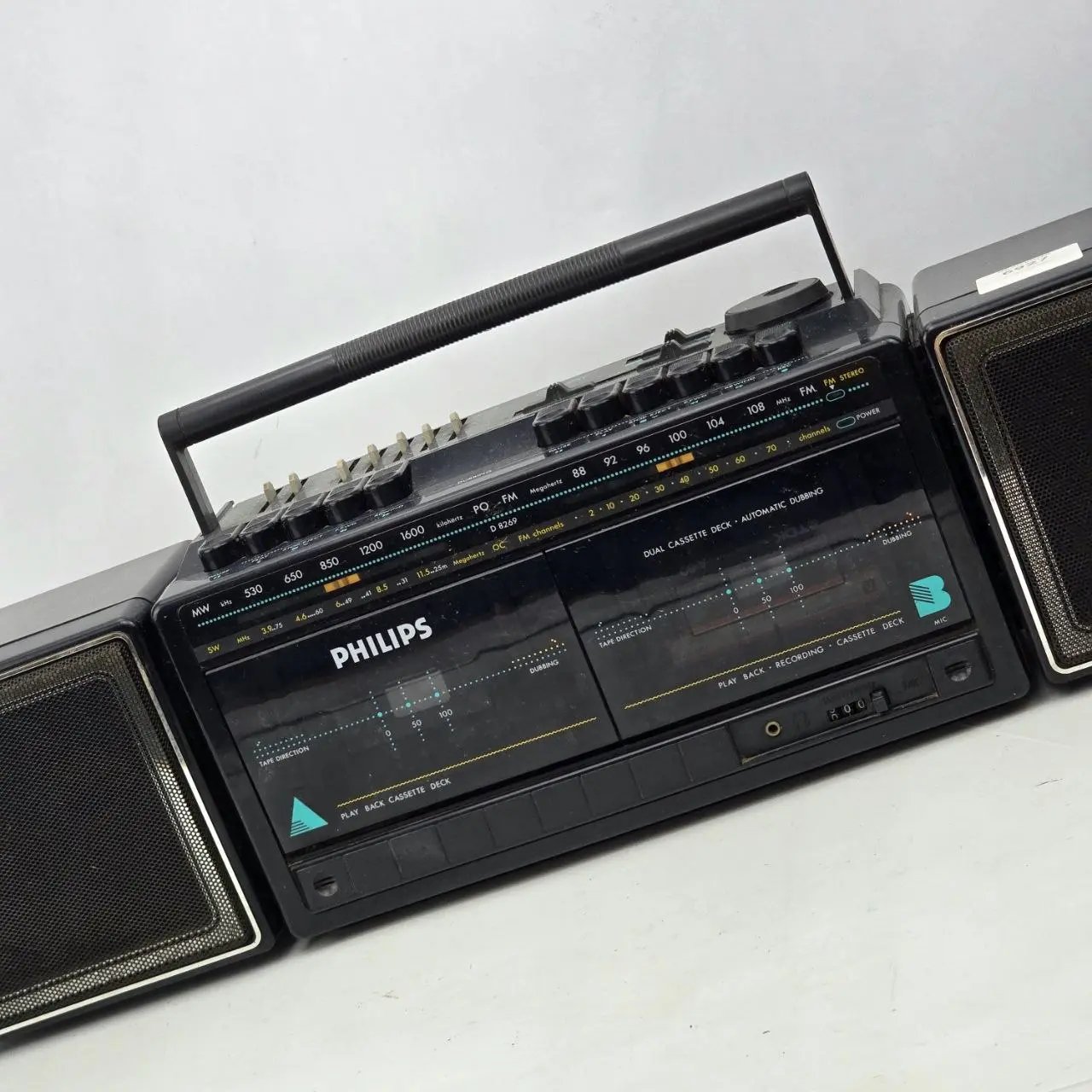 Radio Grabador Philips con Doble Cassette y Ecualizador Gráfico