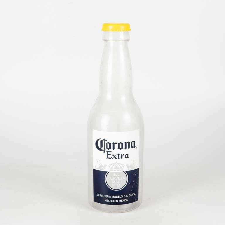 Lote siguiente: Botella de cerveza Corona - Medidas: alto 35cm