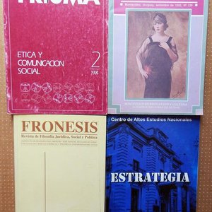 Lote siguiente: Lote de 4 Revistas: Prisma, Revista Nacional, Estrategia y Frónesis
