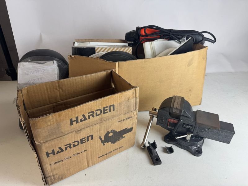 Lote anterior: Lotes de herramientas y maquinaria usada