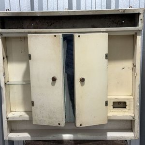 Mueble Espejado para Baño con Compartimentos y Repisa - imagen 8