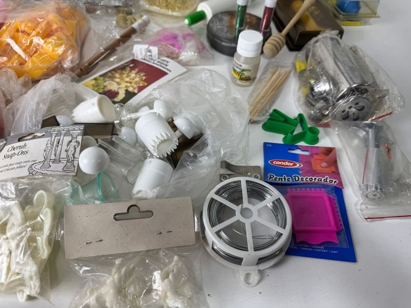 Lote de materiales para manualidades en excelente condición - imagen 13