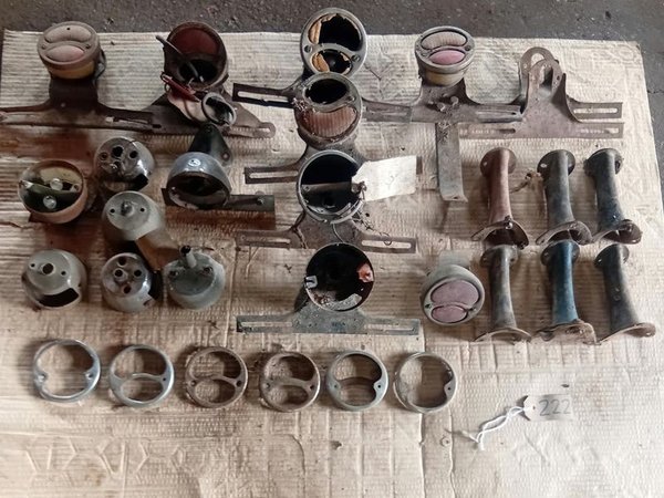 Faros Traseros y Soportes para Ford A (1929-1931)