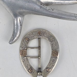 Hebilla Criolla en Plata y Oro con Grabados - imagen 4