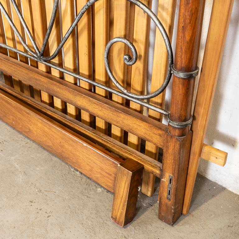 Cama de dos plazas rústica de madera y metal - imagen 2
