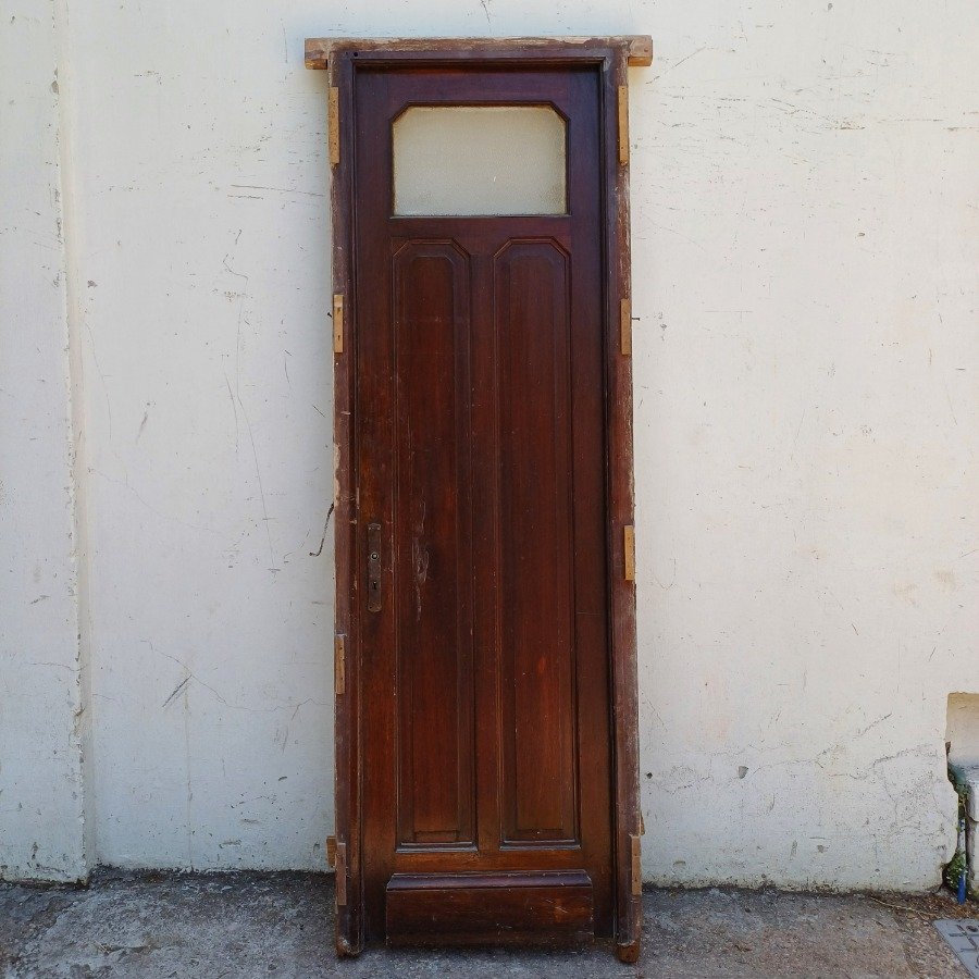 Item 16675 - Image 0