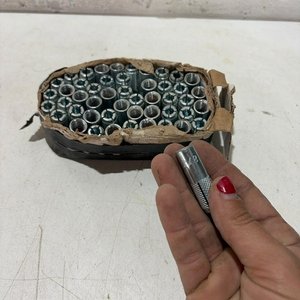 Tacos Metálicos Expansivos con Rosca Interna para Fijación - imagen 2