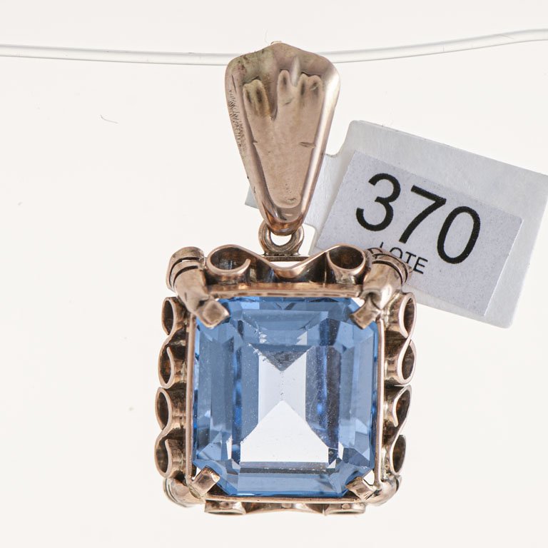 Lote anterior: Colgante oro con piedra azul de alta calidad