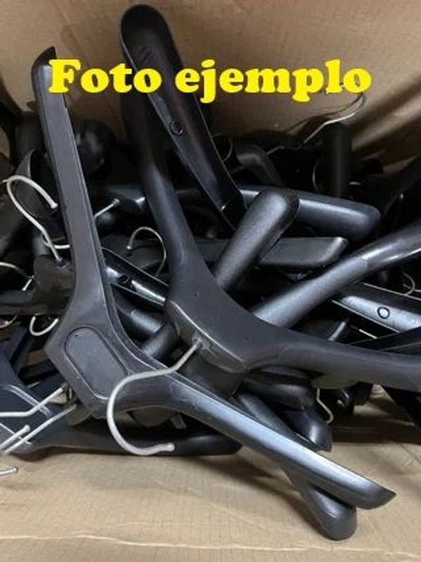 Lote de 50 Perchas Plásticas Negras Anchas