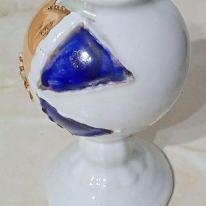Mate Isabelino de Porcelana Antigua con Detalles Dorados y Azules - imagen 4